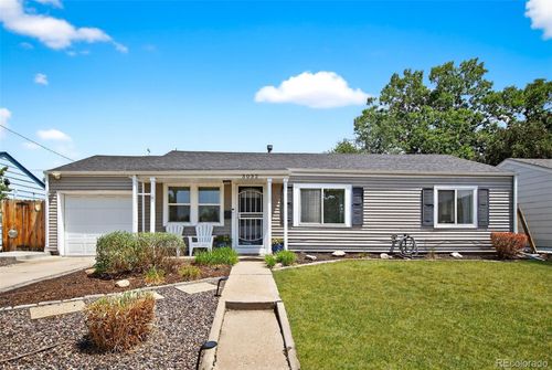 3032 S Grape Way, Denver, CO, 80222-6810 | Card Image
