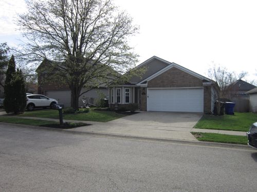 332 Ella Rae Ln, Lexington, KY, 40511-8608 | Card Image