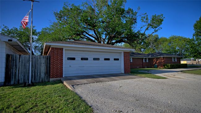 522 Montague St, House other with 3 bedrooms, 2 bathrooms and null parking in Nocona TX | Image 16