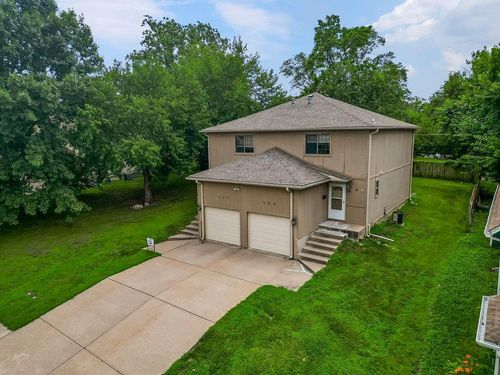 507 Pawnee St, Leavenworth, KS, 66048-1445 | Card Image
