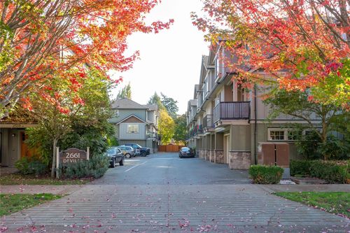 112-2661 Deville Rd, Langford, BC, V9B0G6 | Card Image