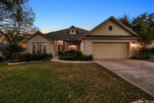 106 Alexander Ave, Burnet, TX, 78611-6220 | Card Image
