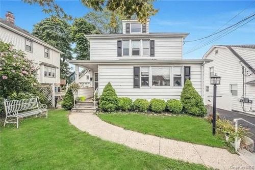 96 Alkamont Ave, Scarsdale, NY, 10583-5111 | Card Image