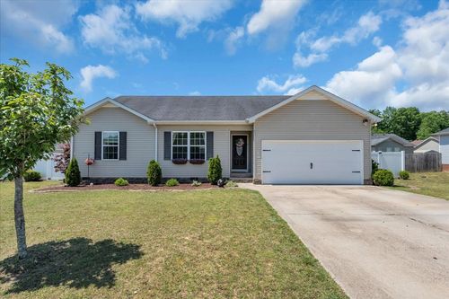 211 Williamsburg Cir, Tullahoma, TN, 37388-5442 | Card Image