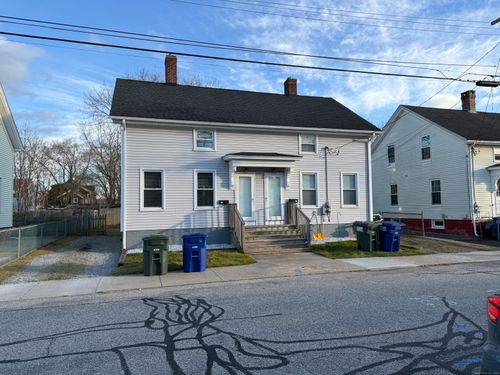 10 Wilford Ct, Pawcatuck, CT, 06379-2118 | Card Image