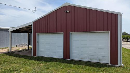 814 Utah St, Hiawatha, KS, 66434-2324 | Card Image