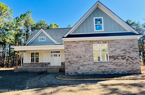 492 Longleaf Dr, West End, NC, 27376-9347 | Card Image