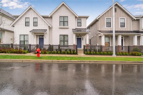 7495 197 St, Langley, BC, V2Y3T2 | Card Image