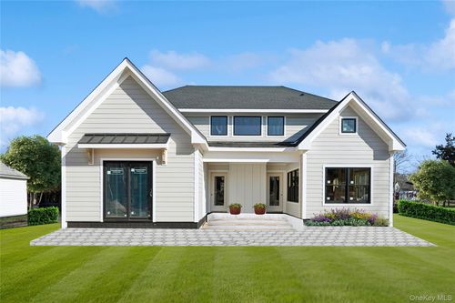 53 S Phillips Ave, Speonk, NY, 11972-2500 | Card Image