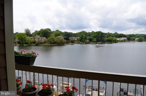 11162 Harbor Ct, RESTON, VA, 20191-4316 | Card Image