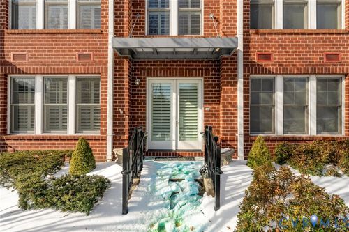 b105-1418 N Rhodes Street, Arlington, VA, 22206 | Card Image