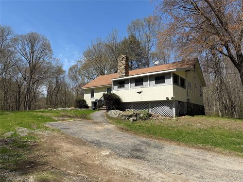 450 Haviland Dr, Patterson, NY, 12563-2057 | Card Image