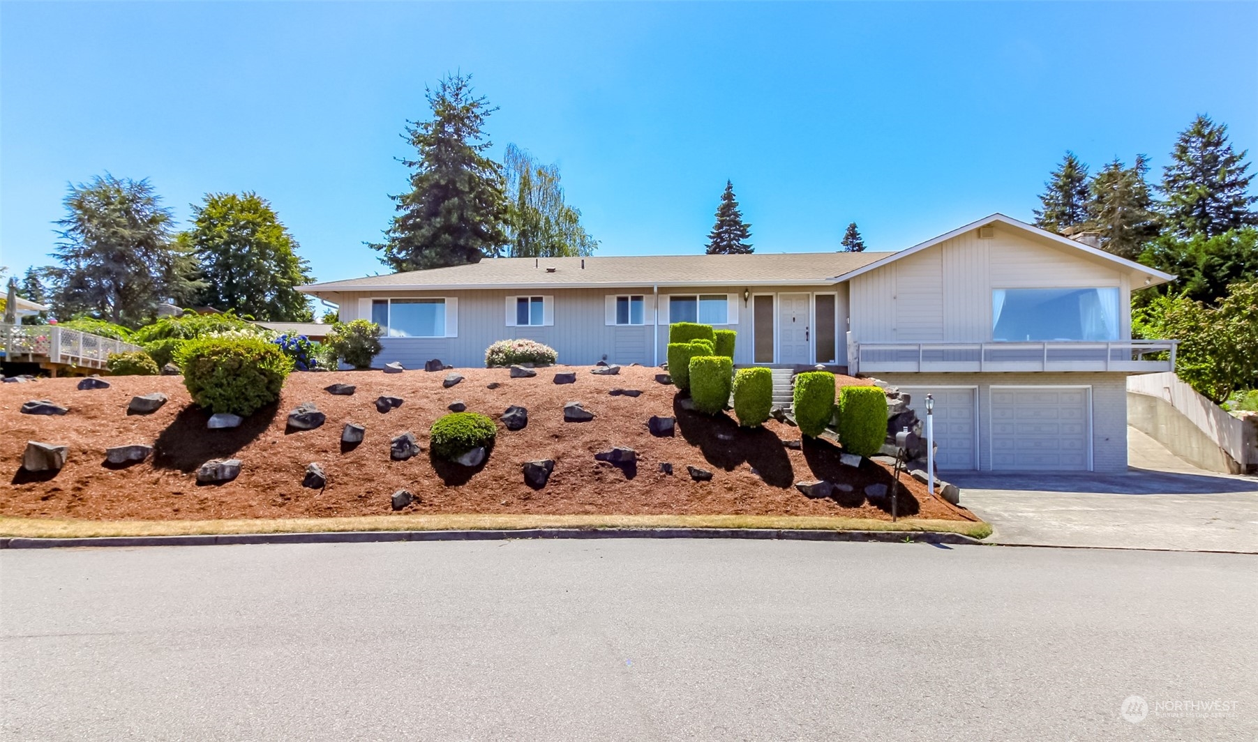 2nd Pl, Federal Way, WA 98023