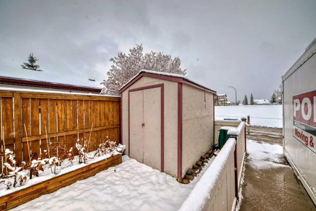 163 Eversyde Circle Sw, Home with 4 bedrooms, 2 bathrooms and 2 parking in Calgary AB | Image 38