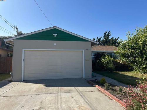 1631 Via Ventana, San Lorenzo, CA, 94580-2043 | Card Image