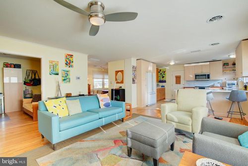 946 Bryant Ave, COLONIAL BEACH, VA, 22443-2119 | Card Image
