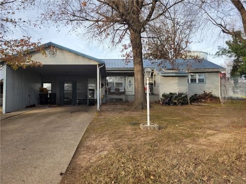 815 W Smythe Ave, Harrison, AR, 72601-2749 | Card Image