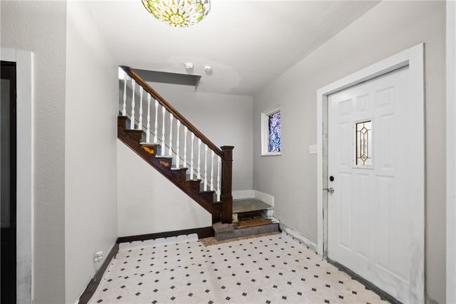 1045 Park Ave, House other with 4 bedrooms, 2 bathrooms and null parking in East Mc Keesport PA | Image 6