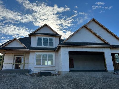 W257N5886 Autumn Run, Sussex, WI, 53089 | Card Image