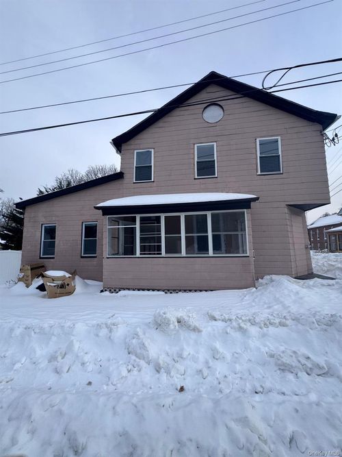 20 Sycamore St, Kingston, NY, 12401-5620 | Card Image