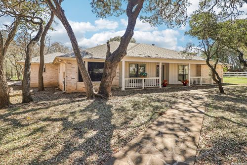 8534 Classic Oaks Ln, San Antonio, TX, 78255-3506 | Card Image