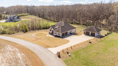 340 Grand Oaks Cv, Savannah, TN, 38372-5222 | Card Image