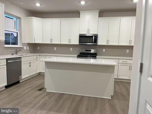 501 Titanium St, Phoenixville, PA, 19460-1251 | Card Image