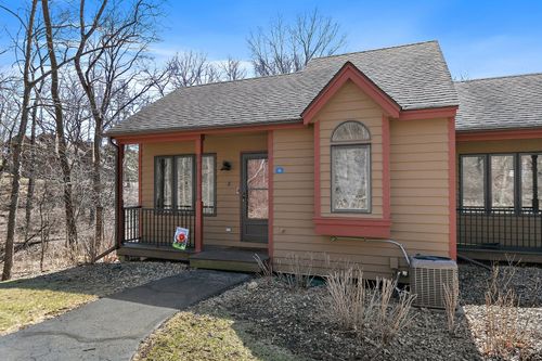 16 Oak Glen Dr, GALENA, IL, 61036-8666 | Card Image