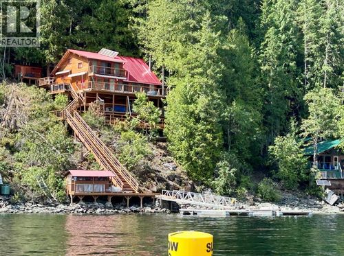 31 Lime Cliffs Beach, Sicamous, BC, V0E2V0 | Card Image