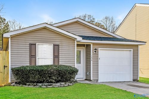 154 Jesse Layne Dr, Harvest, AL, 35749-3907 | Card Image
