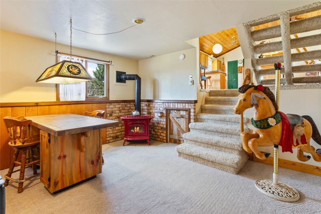 Lower Level Living Room / Den | Image 42
