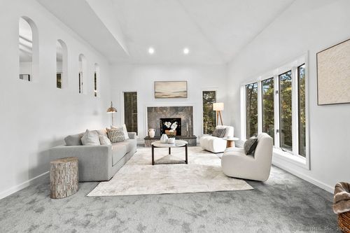 202 High Wood Dr, South Glastonbury, CT, 06073-2910 | Card Image