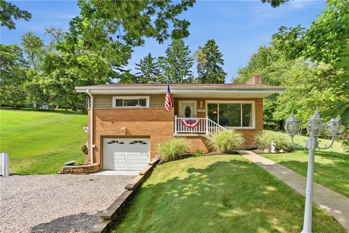 1560 Rosemary Dr, Wexford, PA, 15090-7934 | Card Image