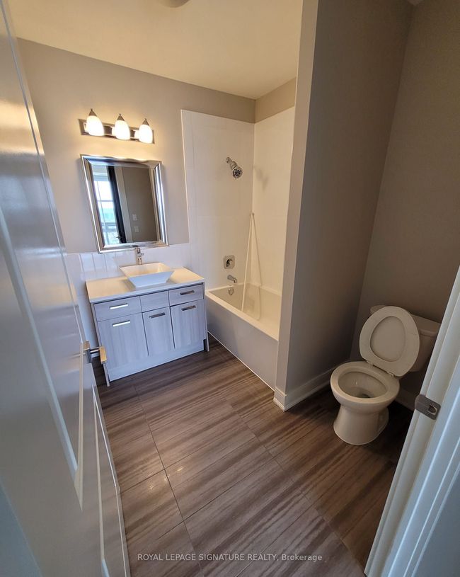 1107 - 150 Main St W, Condo with 2 bedrooms, 2 bathrooms and null parking in Hamilton ON | Image 10
