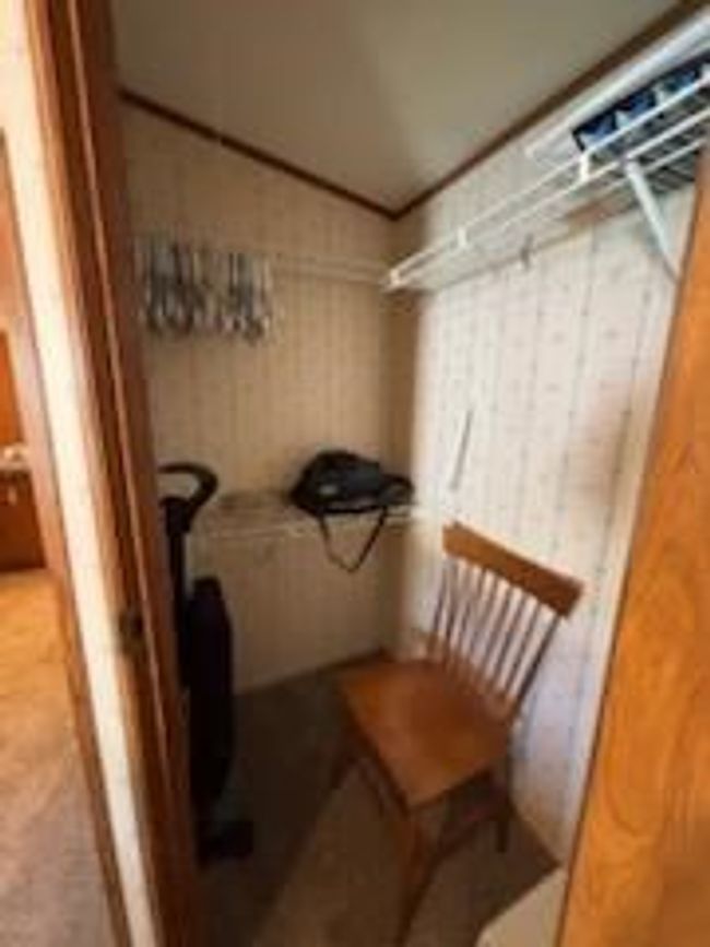 24894 Us Highway 19, House other with 2 bedrooms, 2 bathrooms and null parking in Cedar Bluff VA | Image 13