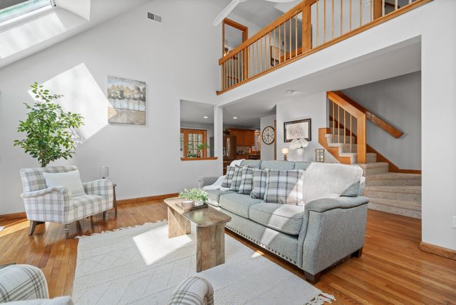 18 Seasons Ln, House other with 4 bedrooms, 3 bathrooms and null parking in Londonderry NH | Image 9