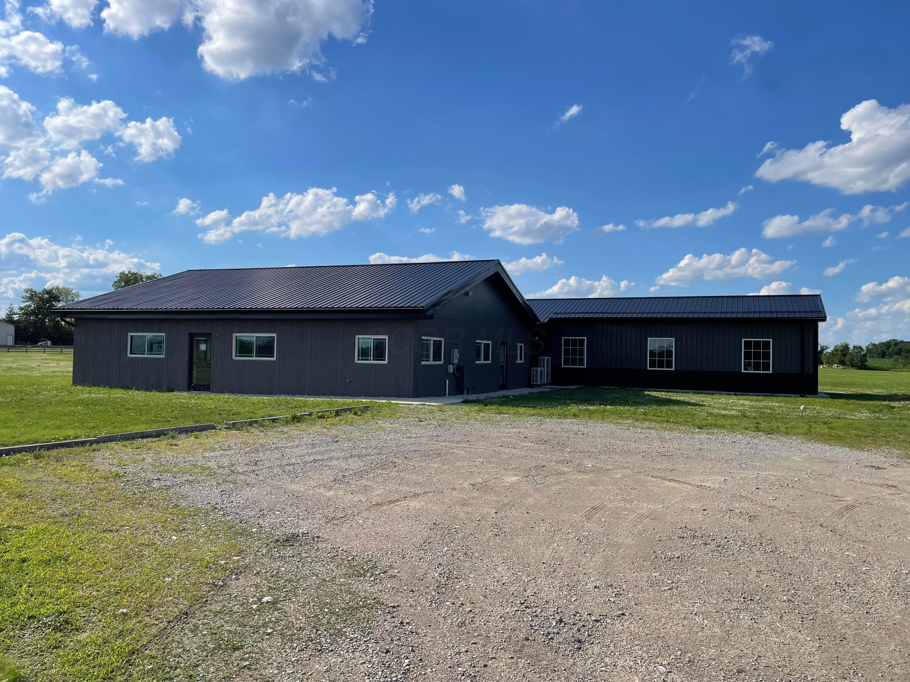 334 Curry Rd, Wilmington, OH 45177-9645