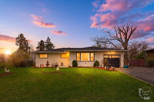 3858 E Lakeview Dr, Kankakee, IL, 60901-8068 | Card Image