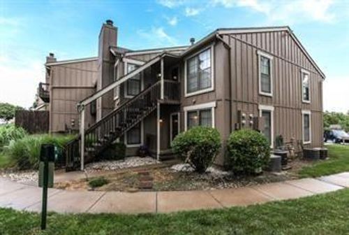 12623 W 110th Ter, Overland Park, KS, 66210-1275 | Card Image