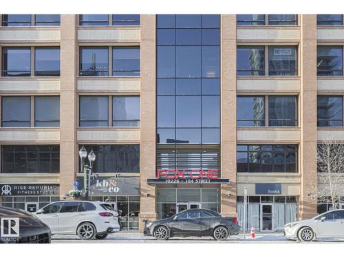 {{alt}} | Card Image