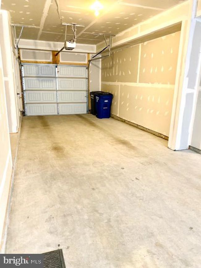 22370 Lucas Ter, Townhouse with 3 bedrooms, 4 bathrooms and null parking in ASHBURN VA | Image 39