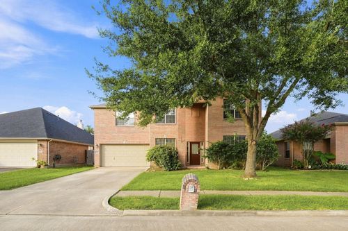 3830 Misty Falls Ln, Friendswood, TX, 77546-3259 | Card Image