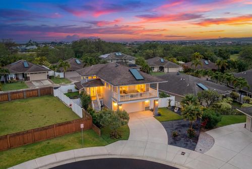 35 Pakau Pl, Kahului, HI, 96732-2598 | Card Image