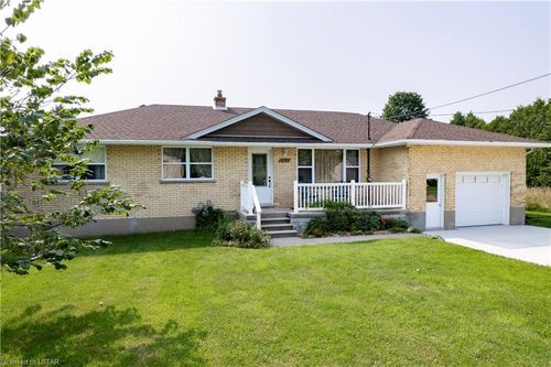 297 Station Street, Parkhill, ON, N0M2K0 | Card Image