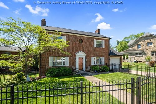 840 Lower Chester Rd, Charleston, WV, 25302-2806 | Card Image