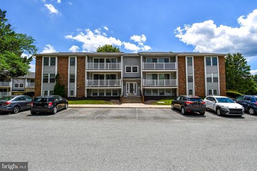 2-4-301 Palmspring Dr, GAITHERSBURG, MD, 20878-2942 | Card Image