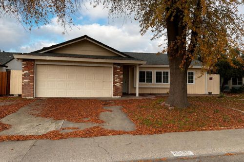 3539 Hiawatha Way, Antelope, CA, 95843 | Card Image