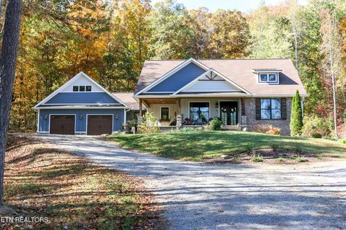 951 Newell Cir, Seymour, TN, 37865-4227 | Card Image