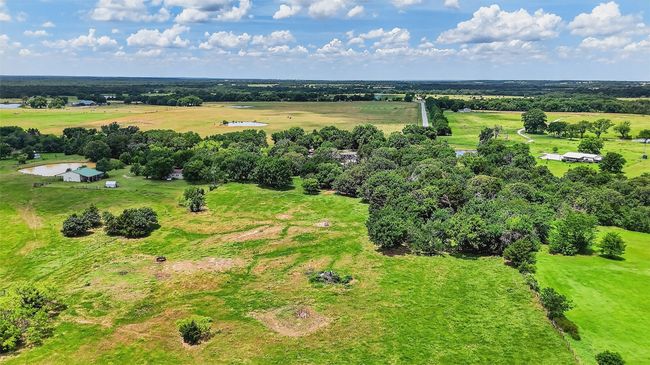 2869 Ranch Rd, House other with 3 bedrooms, 2 bathrooms and null parking in Whitesboro TX | Image 7
