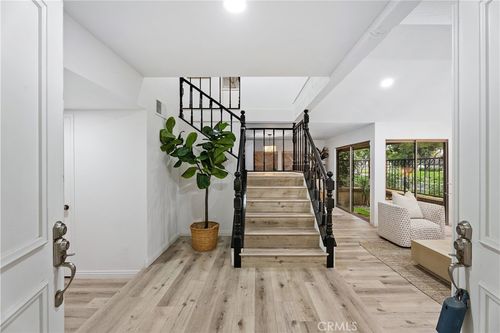 28-16 E Yale Loop, Irvine, CA, 92604-3333 | Card Image